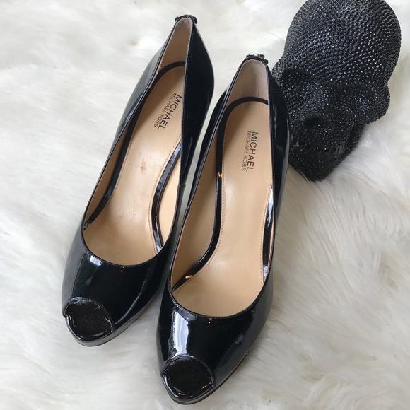 michael kors black patent pumps